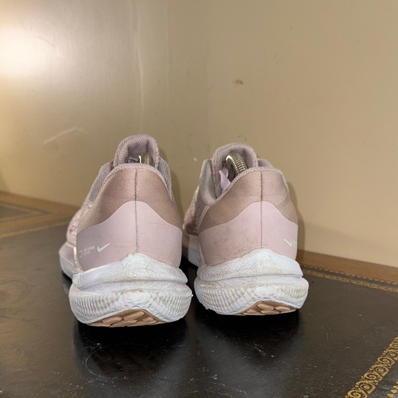 Nike Air Winflo Pink White DD8686-600 Women’s Size 9 - Picture 4 of 6